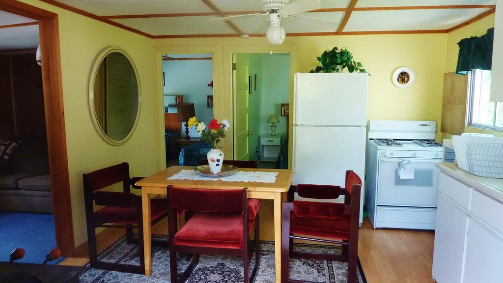 Silver Springs Cottage Resort Harcourt Exterior foto